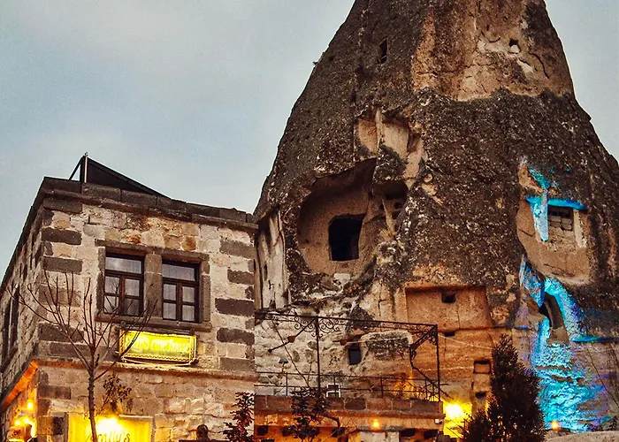 Emily Cave House Bed & Breakfast